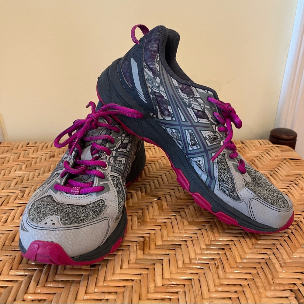 ASICS Gel-Venture Gray & Pink Size 7